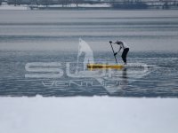Stand up paddling Winter